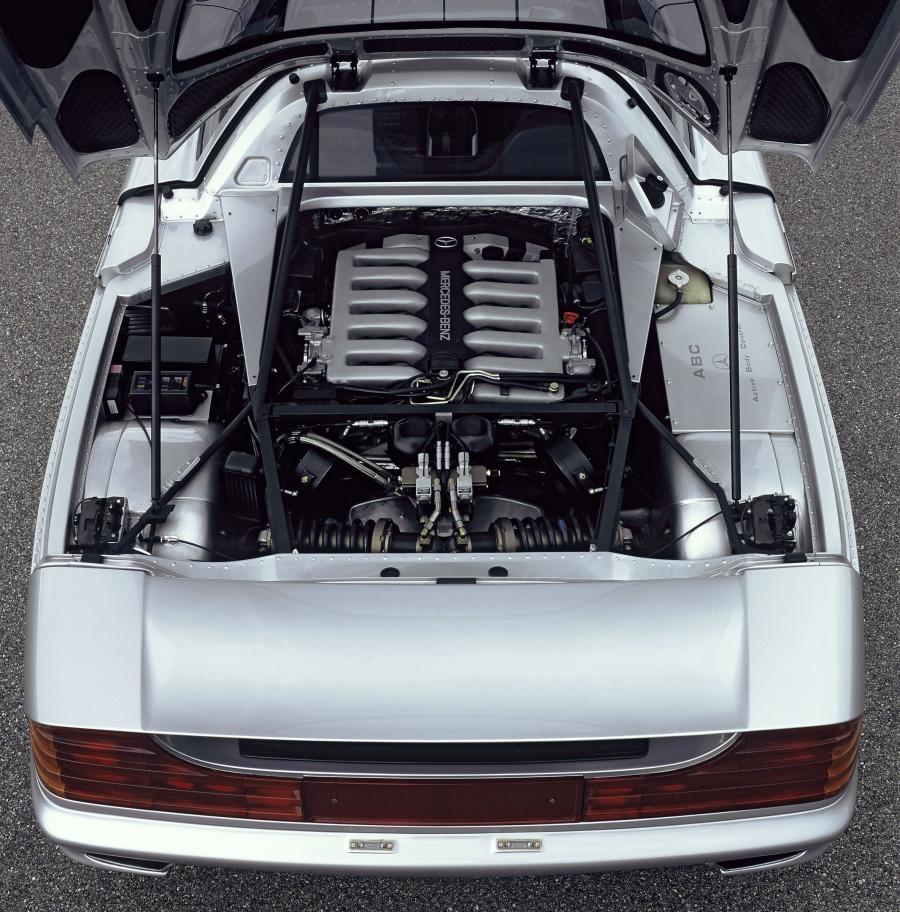  Mercedes-Benz C112 Concept 1991 года  (фото 8 из 22)